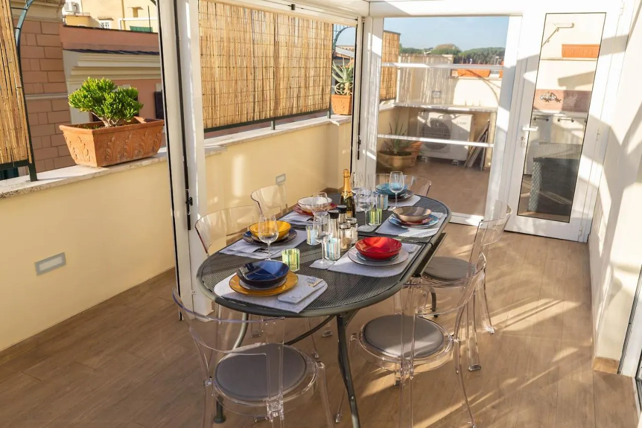 Colosseo Brightful Apartment With Rooftop Rome Italie