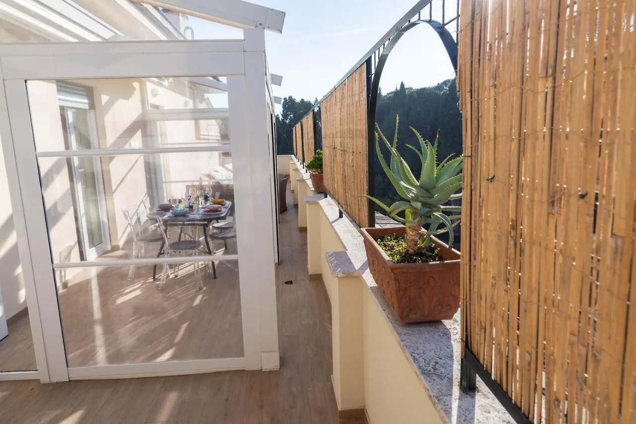 Colosseo Brightful Apartment With Rooftop Rome 0*,  Italie