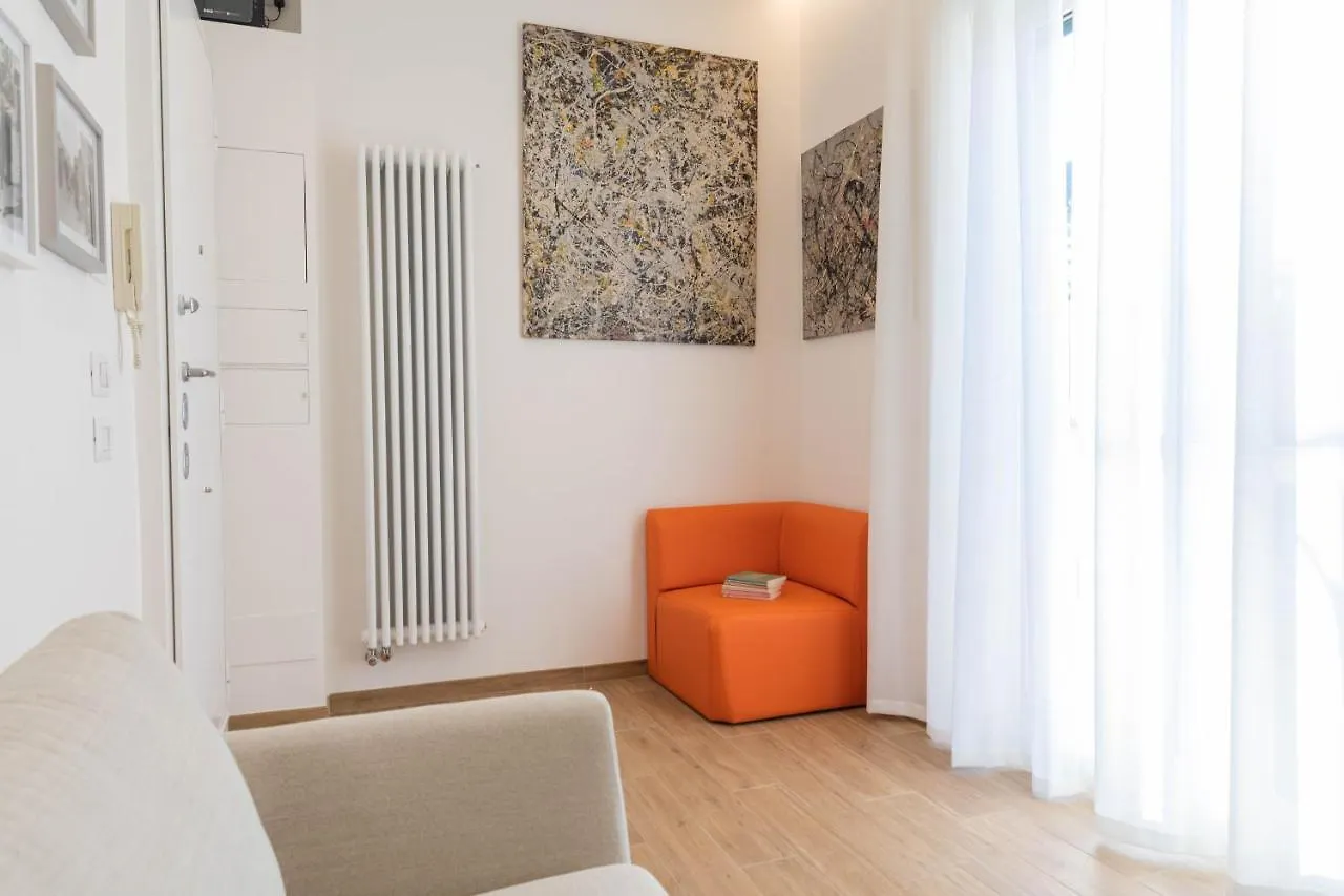Colosseo Brightful Apartment With Rooftop Rome