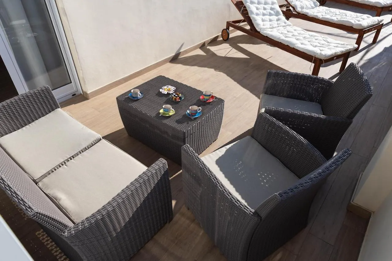 Colosseo Brightful Apartment With Rooftop 罗马