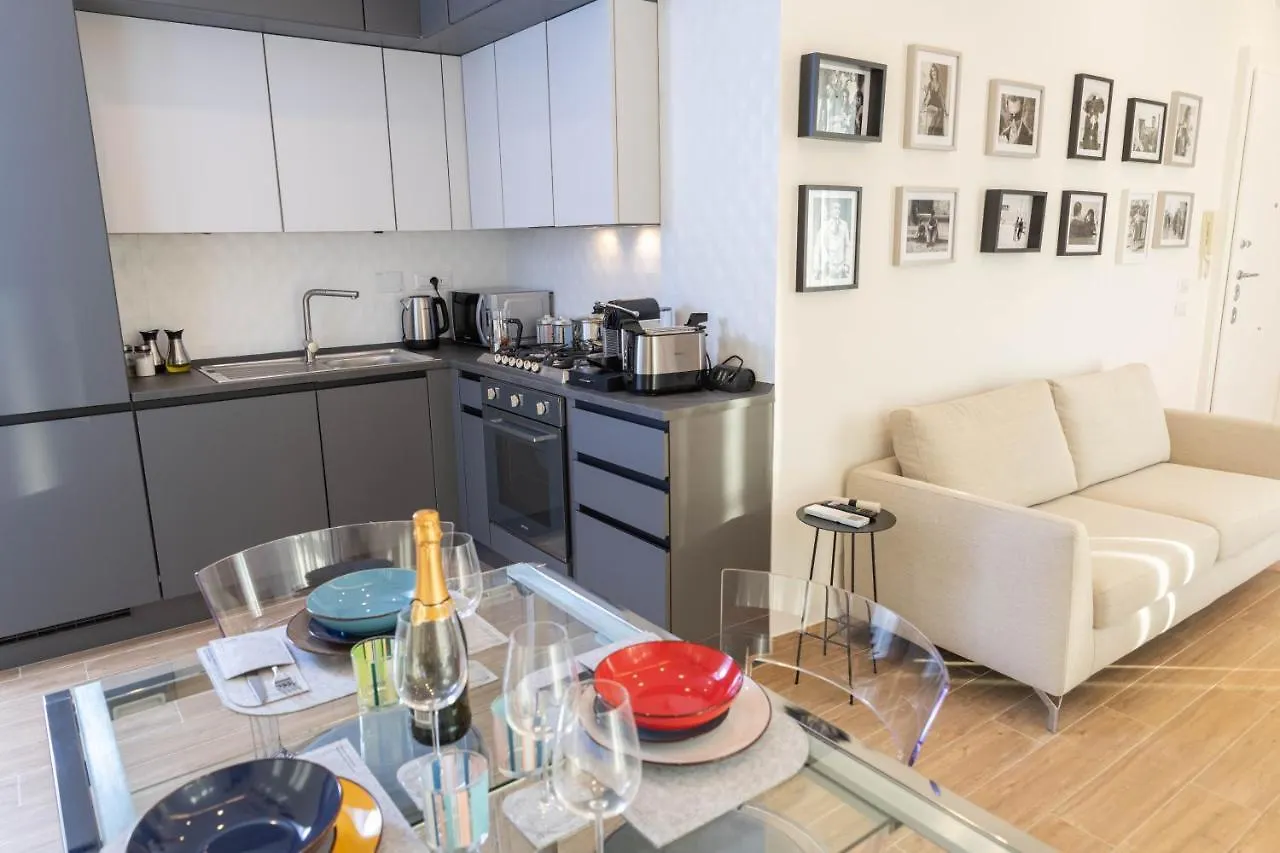 Colosseo Brightful Apartment With Rooftop Rome Italie
